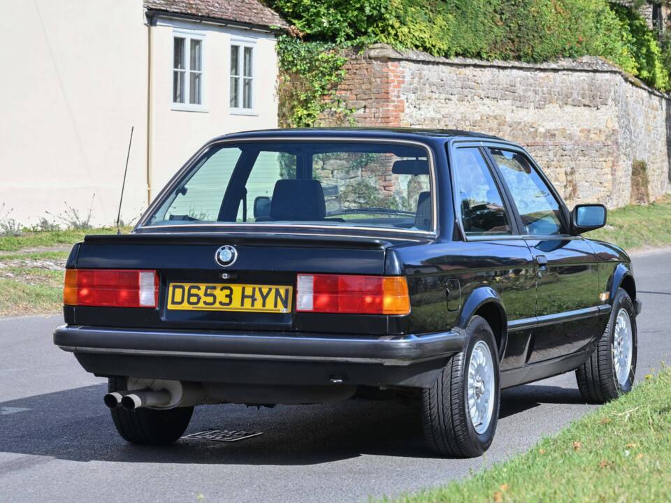 Image 3/8 of BMW 325i (1987)