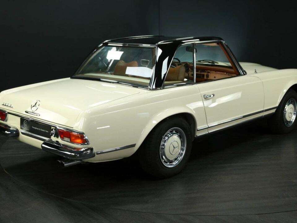 Imagen 2/30 de Mercedes-Benz 280 SL (1971)