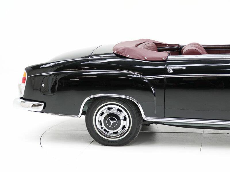 Immagine 13/15 di Mercedes-Benz 220 S Cabriolet (1959)