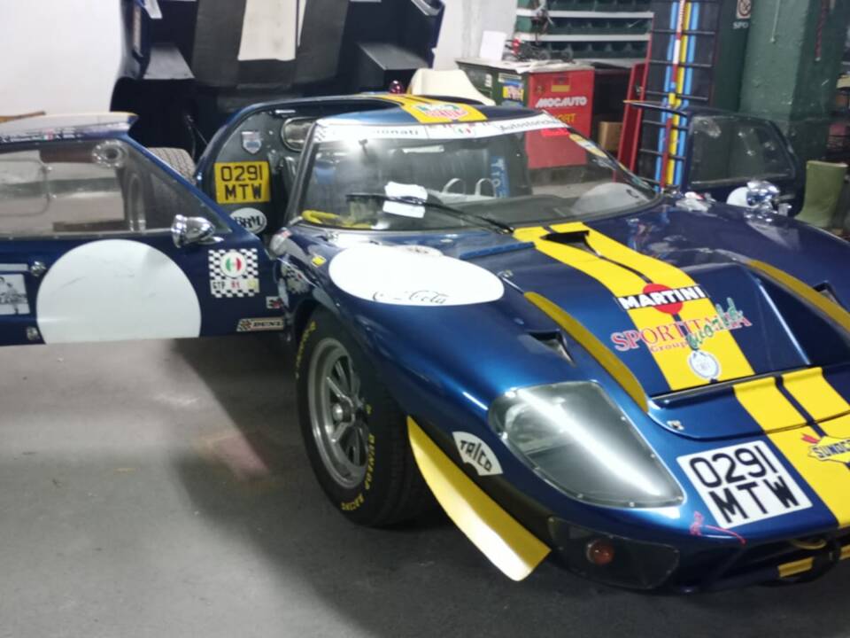 Bild 35/101 von Ford GT40 (1971)