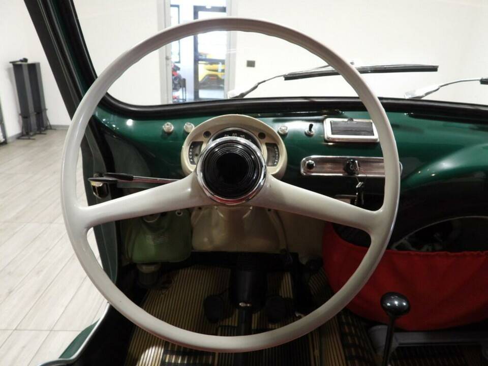 Image 3/10 of FIAT 600 D Multipla (1966)