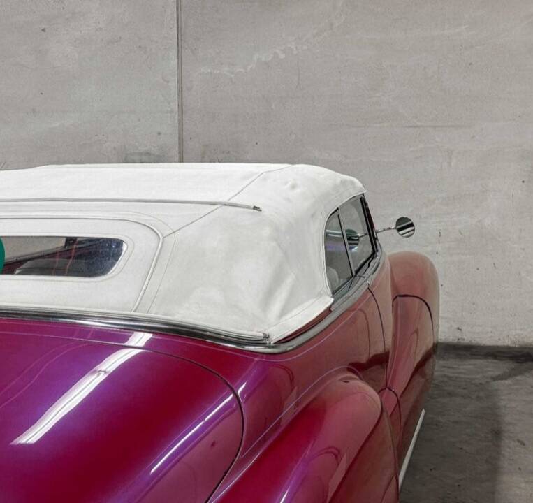 Bild 34/89 von Buick 50 Super Convertible (1947)