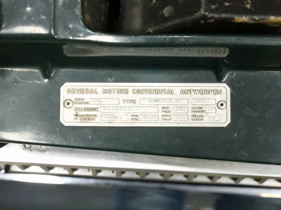 Bild 12/50 von Opel Commodore 2,5 GS (1969)