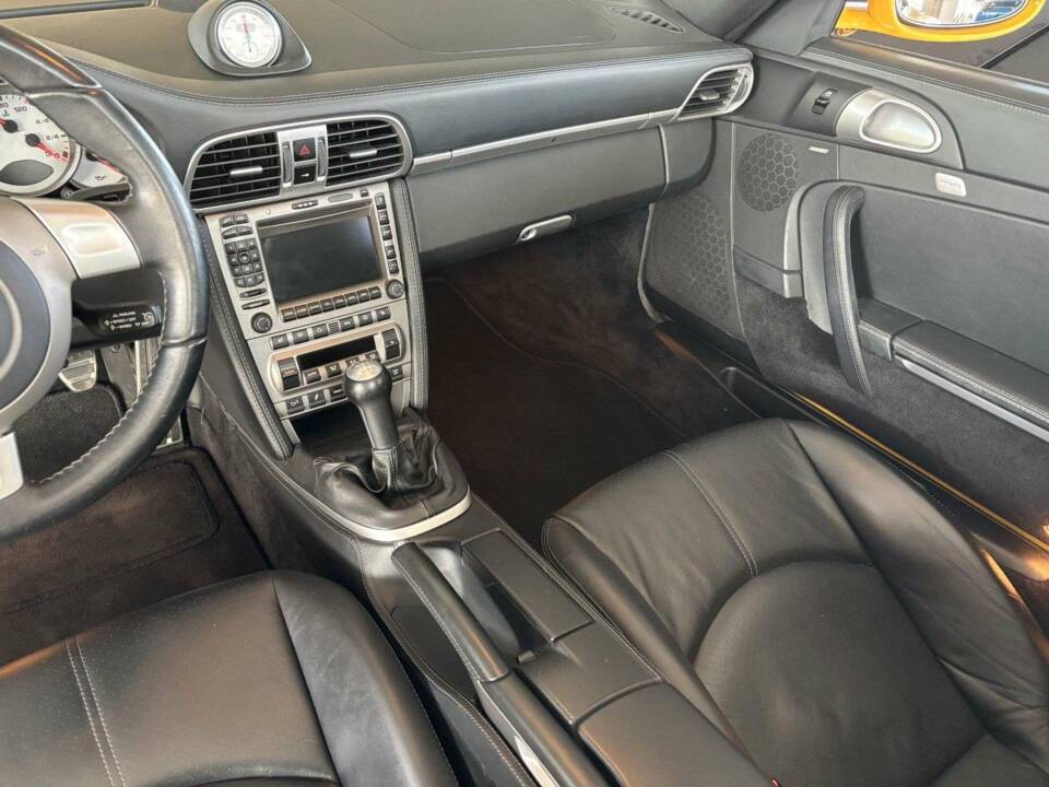 Afbeelding 13/30 van Porsche 911 Carrera S (2005)