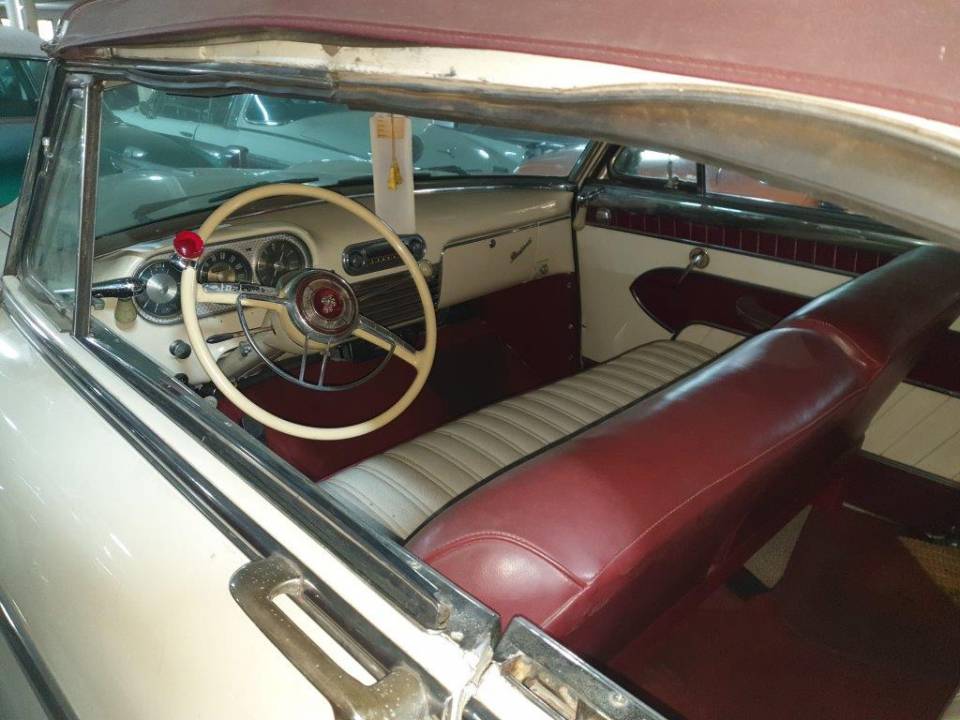 Image 32/44 of Packard 250 (1953)