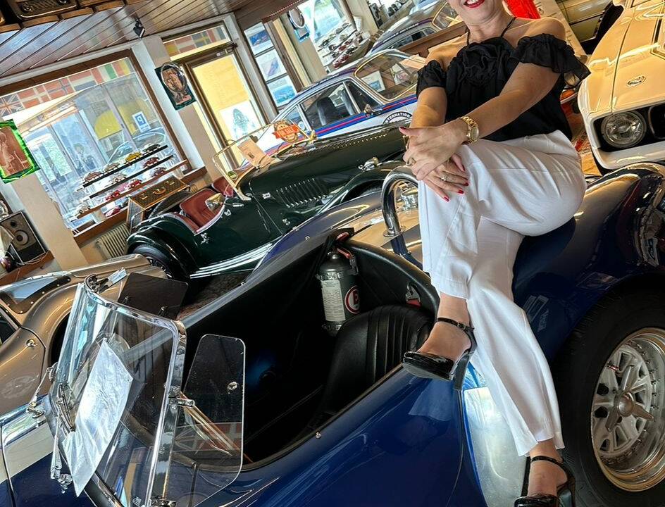 Image 11/57 of AC Cobra 427 (1965)