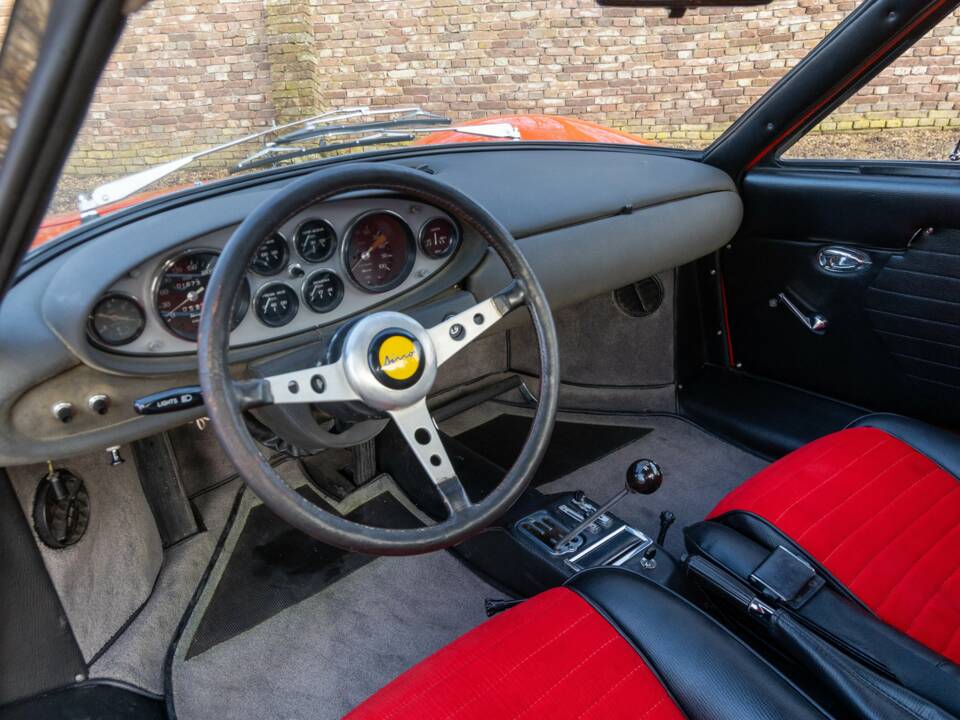 Image 3/50 de Ferrari Dino 246 GT (1970)