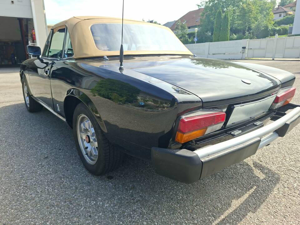 Imagen 4/19 de FIAT 124 Pininfarina Spidereuropa (1982)