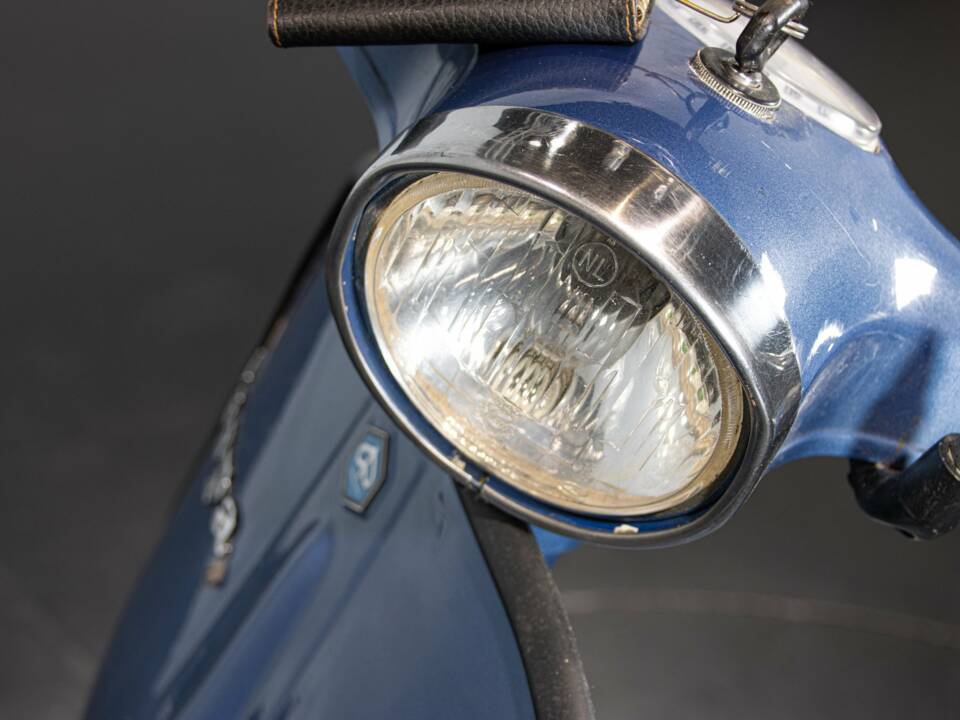 Bild 9/30 von Piaggio Vespa 125 Primavera ET3 (1977)