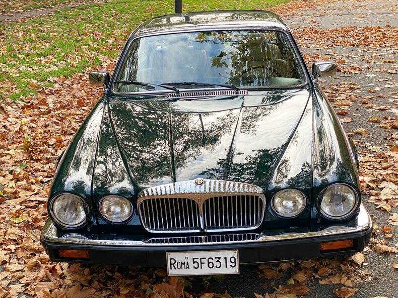 Bild 46/50 von Daimler Double Six (1992)