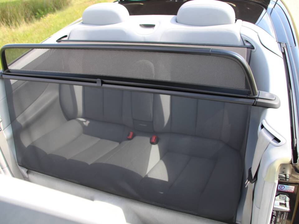 Bild 13/42 von Mercedes-Benz CLK 430 (2002)