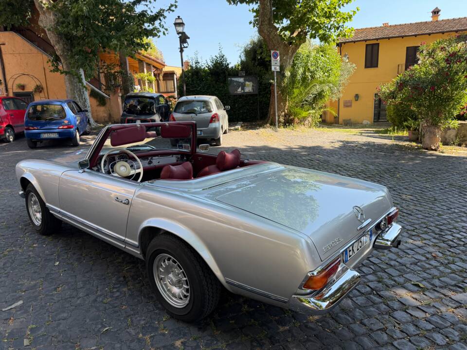 Bild 29/97 von Mercedes-Benz 280 SL (1969)