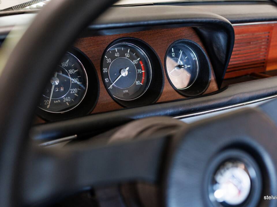 Bild 26/35 von BMW 3,0 CSi (1974)