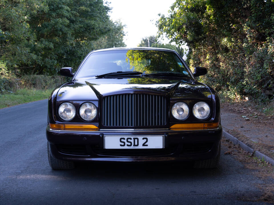 Image 2/18 of Bentley Continental R Mulliner (2000)