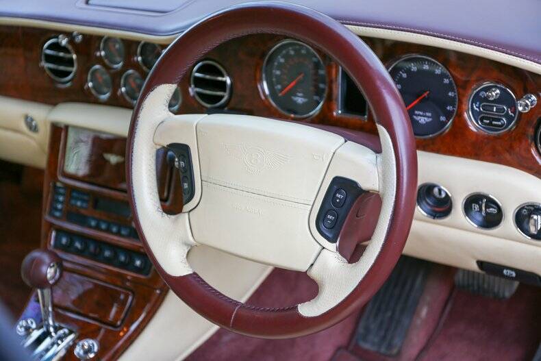 Bild 6/50 von Bentley Arnage T 24 Mulliner (2002)