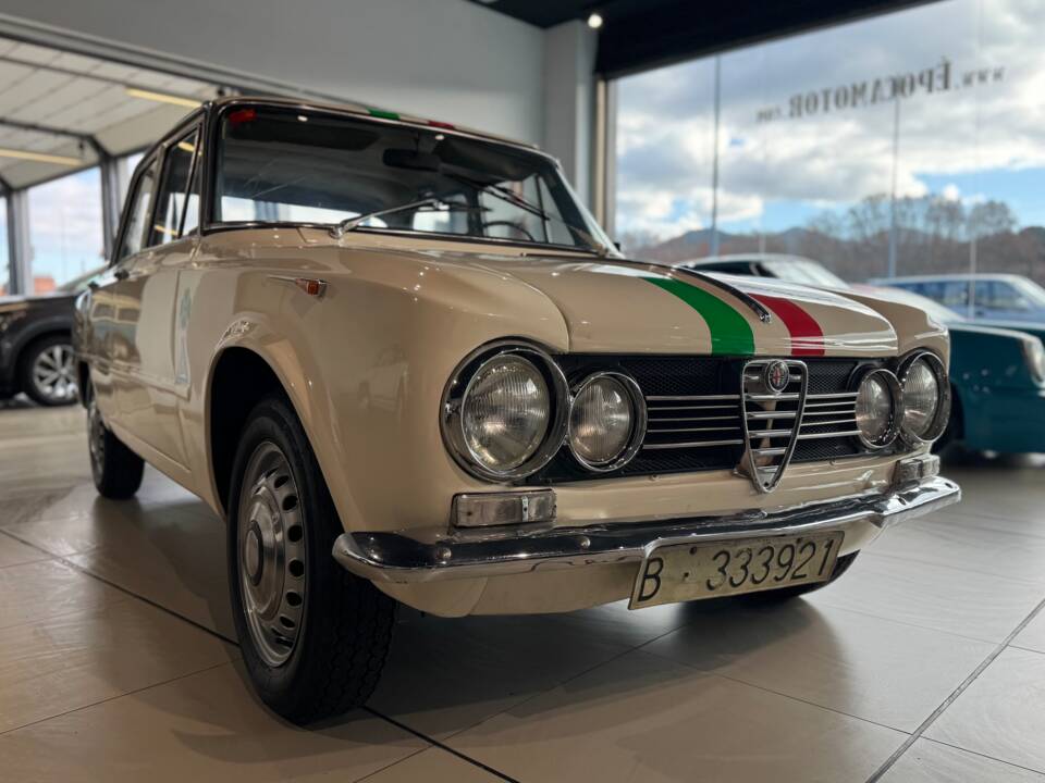 Image 3/47 of Alfa Romeo Giulia 1600 TI (1963)