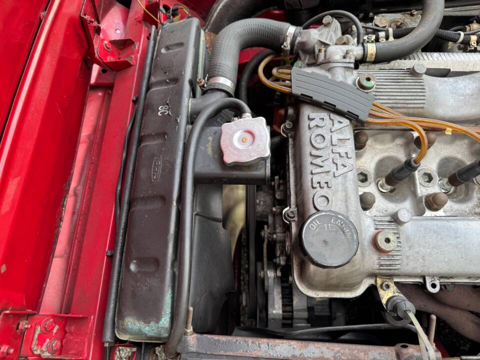 Bild 3/68 von Alfa Romeo 1.6 Spider (1988)