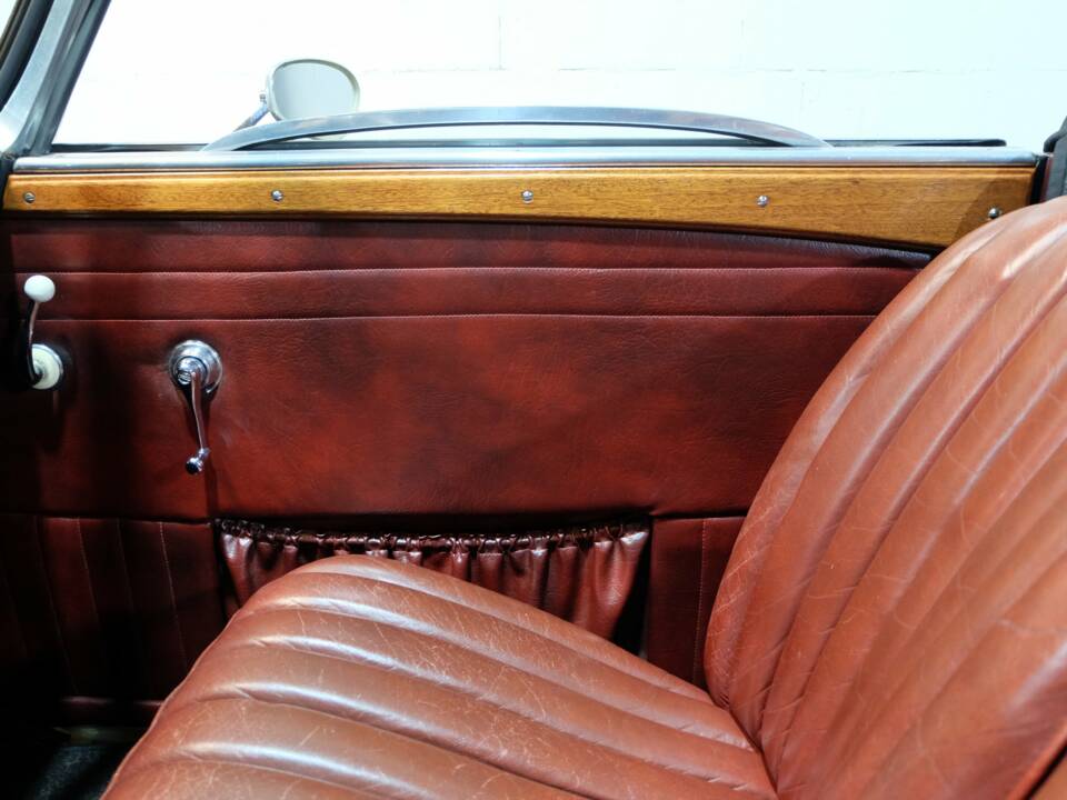 Image 8/33 de BMW 327 (1940)