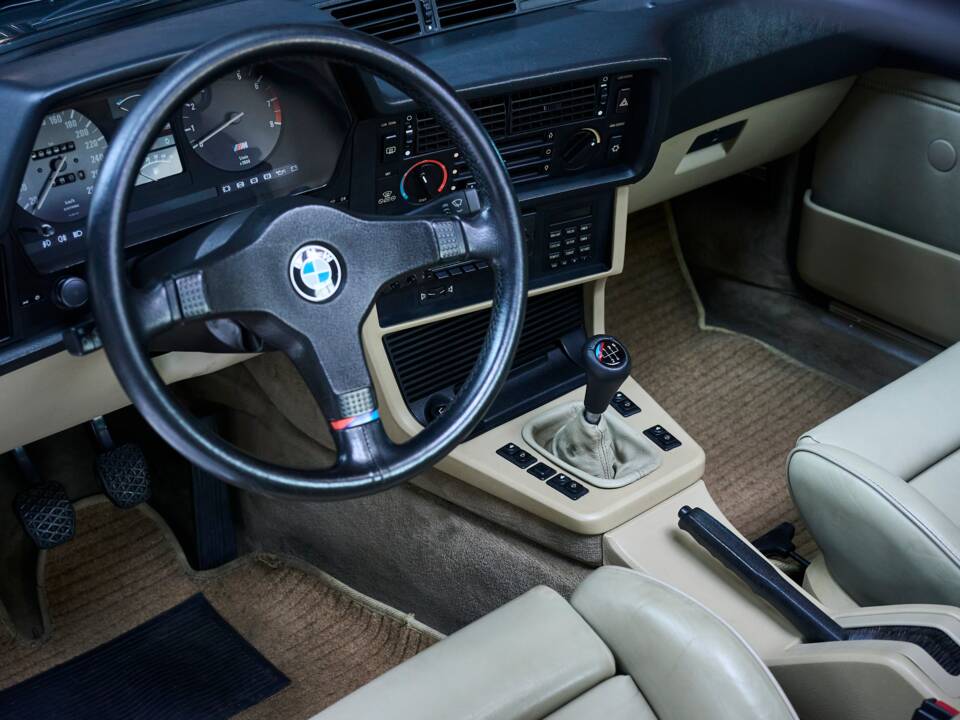 Bild 8/40 von BMW M 635 CSi (1984)