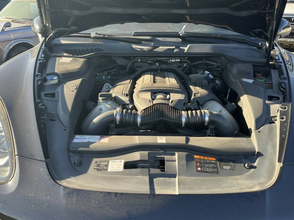 Image 39/46 de Porsche Cayenne Turbo (2011)