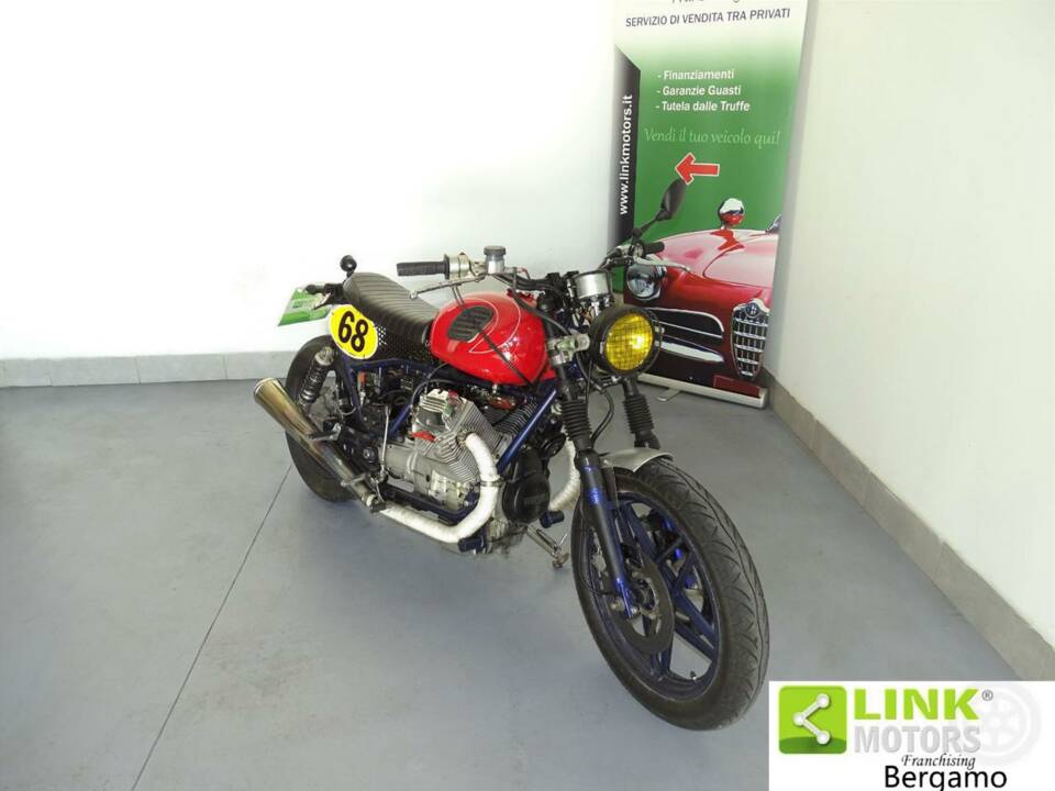 Immagine 4/10 di Moto Guzzi DUMMY (1982)