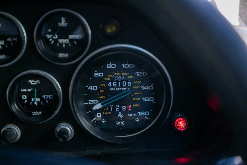 Image 10/41 de Ferrari 308 GTSi Quattrovalvole (1985)