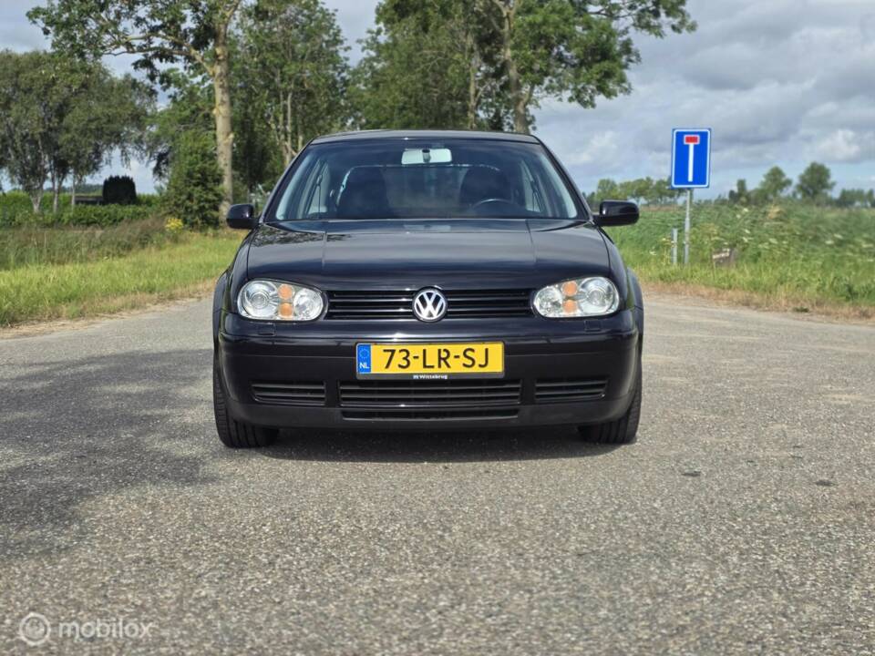 Image 3/42 of Volkswagen Golf IV 1.6 (2003)