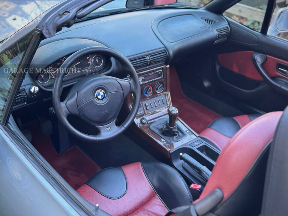 Image 15/66 de BMW Z3 2.8 (1998)