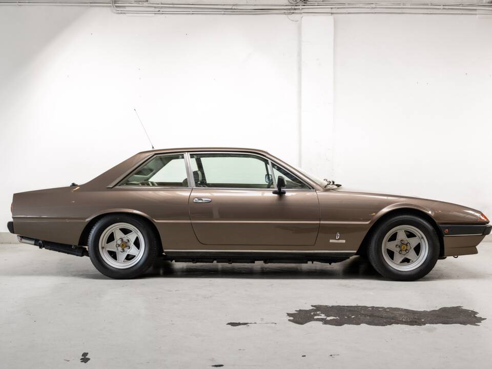 Bild 3/31 von Ferrari 400i (1981)