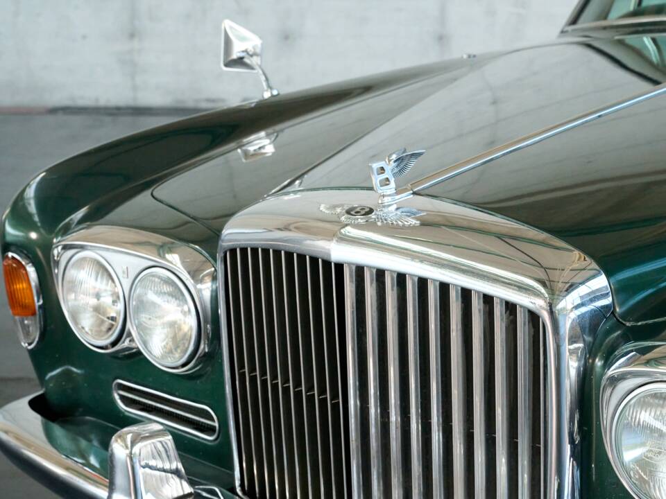 Bild 5/50 von Bentley T 1 (1969)