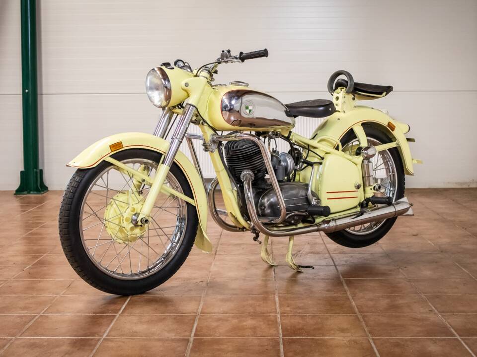 Image 1/13 de Puch 250 TF (1950)