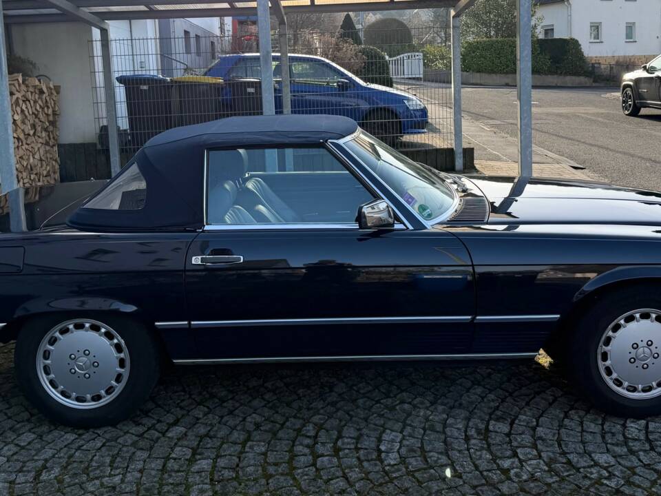 Image 4/20 de Mercedes-Benz 300 SL (1988)
