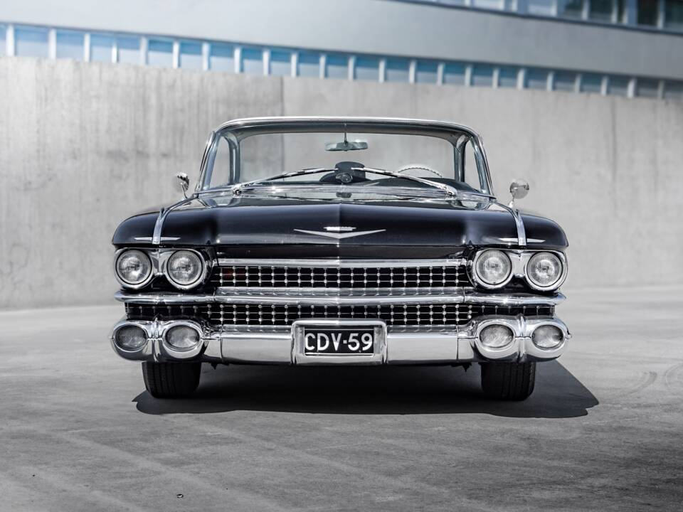 Bild 2/62 von Cadillac Coupe DeVille (1959)