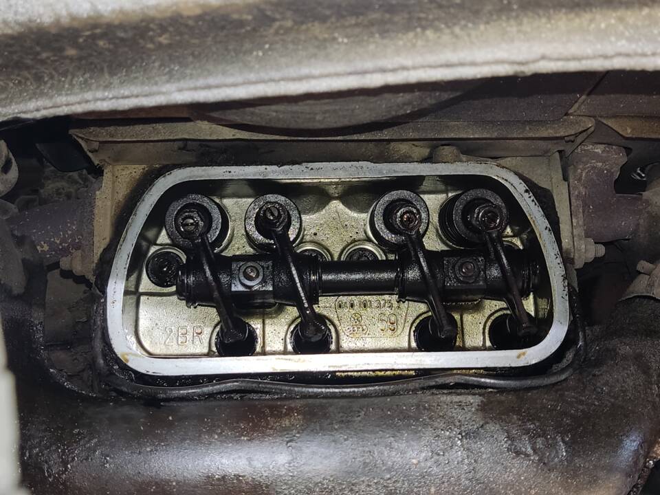 Bild 23/98 von Volkswagen T2b Kastenwagen (1979)