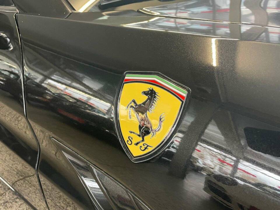 Immagine 18/19 di Ferrari California (2012)