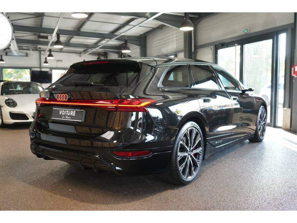 Image 2/22 of Audi S6 e-tron Avant (2024)