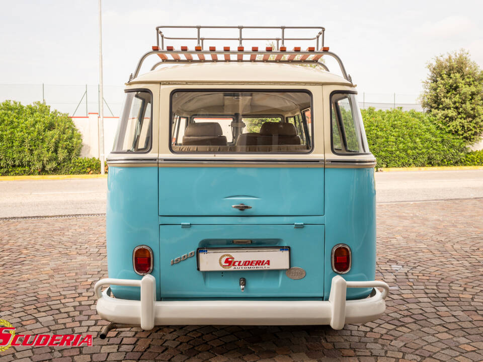 Image 5/31 of Volkswagen T1 Brasil &quot;Samba&quot; (1974)