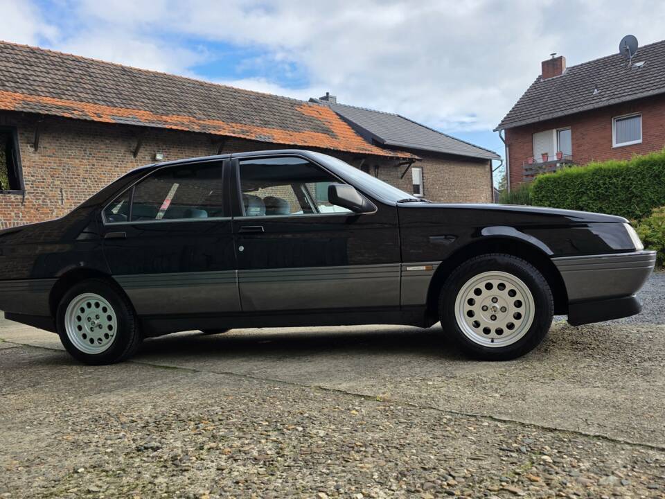 Bild 20/55 von Alfa Romeo 164 2.0 (1989)