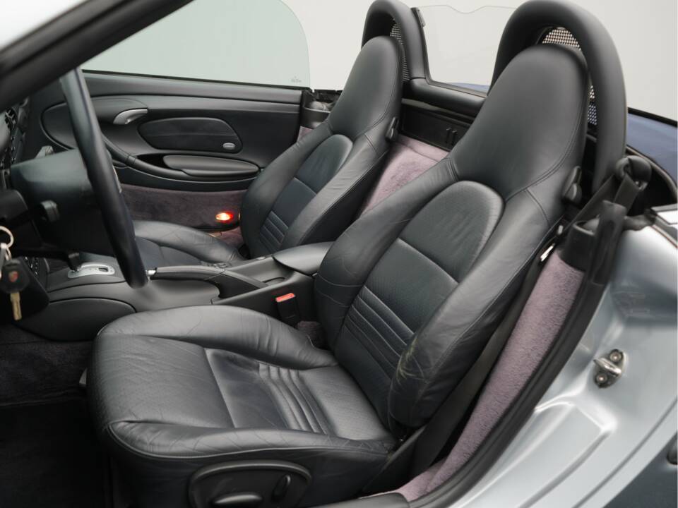 Image 11/45 de Porsche Boxster (2003)