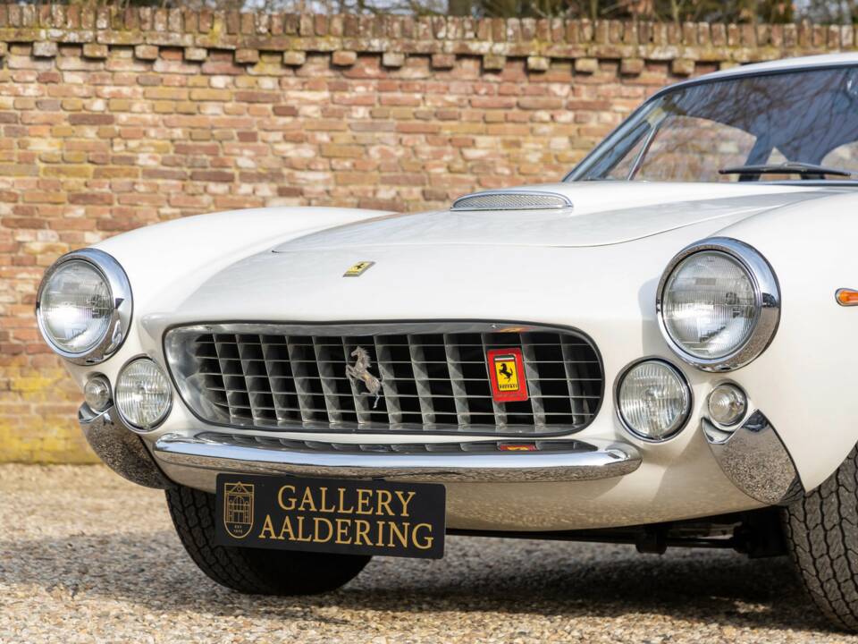 Obraz 31/50 pojazdu Ferrari 250 GT Berlinetta Lusso (1964)