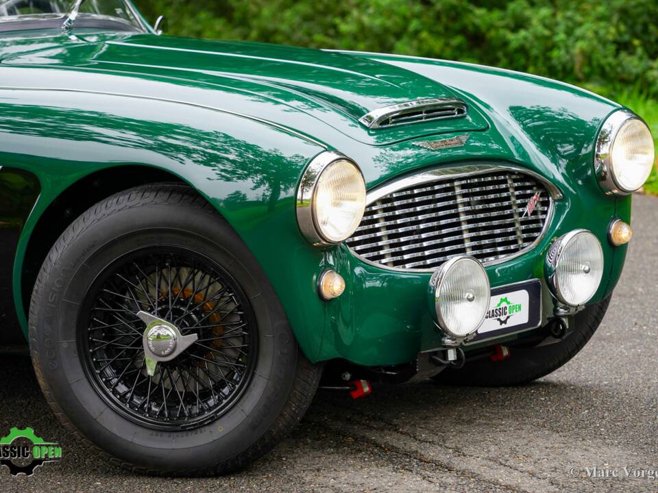 Image 32/59 of Austin-Healey 100&#x2F;6 (BN6) (1958)