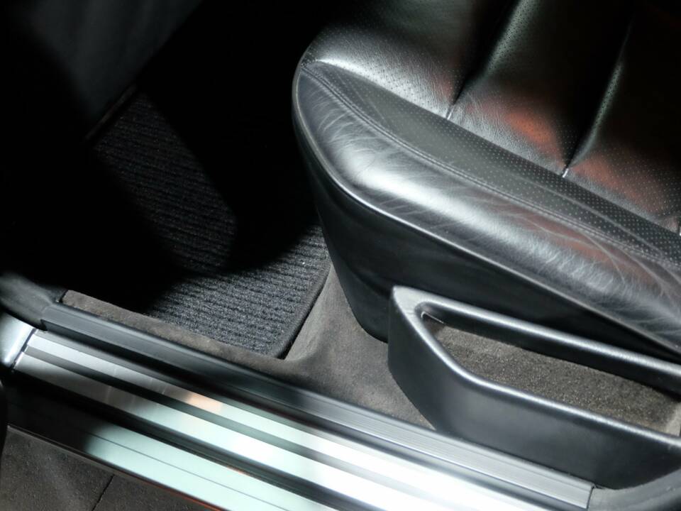 Bild 6/40 von Mercedes-Benz E 500 (1993)