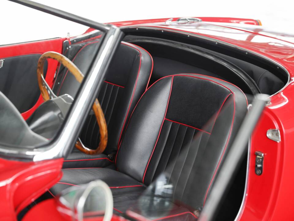 Image 28/50 of Alfa Romeo Giulietta Spider (1962)