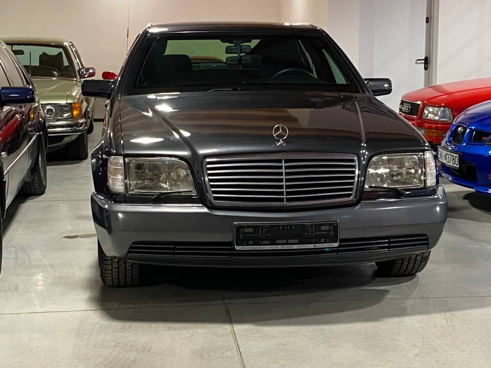 Image 3/49 of Mercedes-Benz S 500 L (1996)