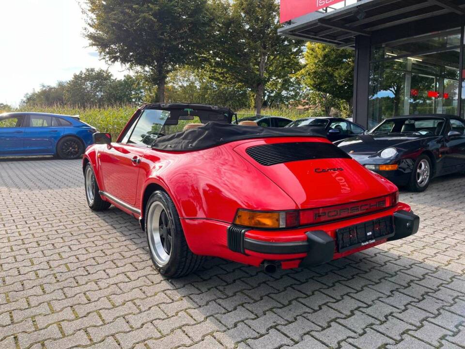 Image 3/20 of Porsche 911 Carrera 3.2 (1986)