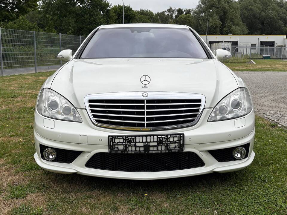 Bild 2/29 von Mercedes-Benz S 63 AMG (2007)