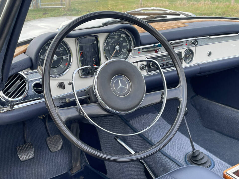 Bild 5/6 von Mercedes-Benz 230 SL (1964)