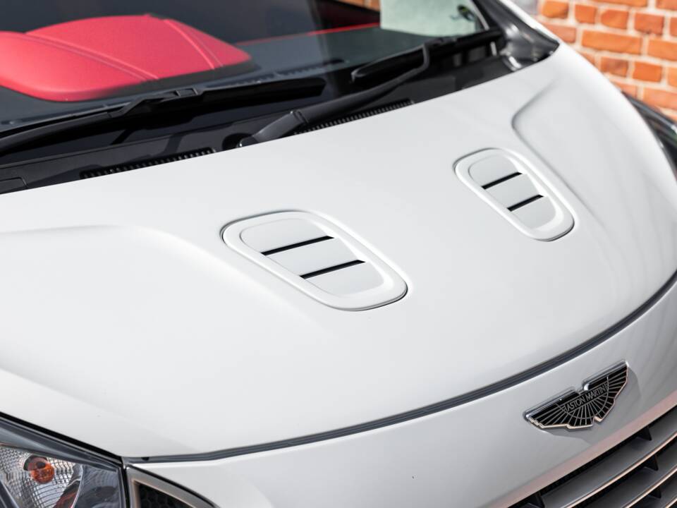 Bild 14/50 von Aston Martin Cygnet (2011)