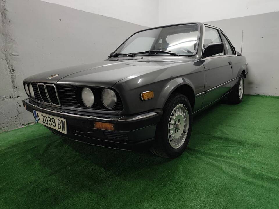 Bild 4/8 von BMW 320i Baur TC (1985)