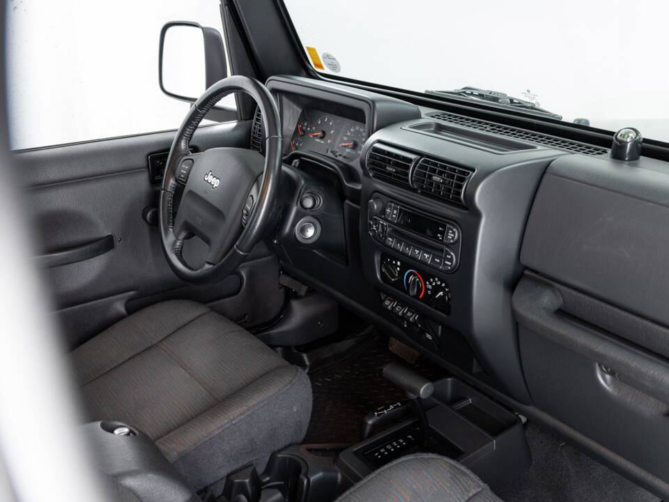Imagen 18/30 de Jeep Wrangler TJ ESTREMO V8 (2005)